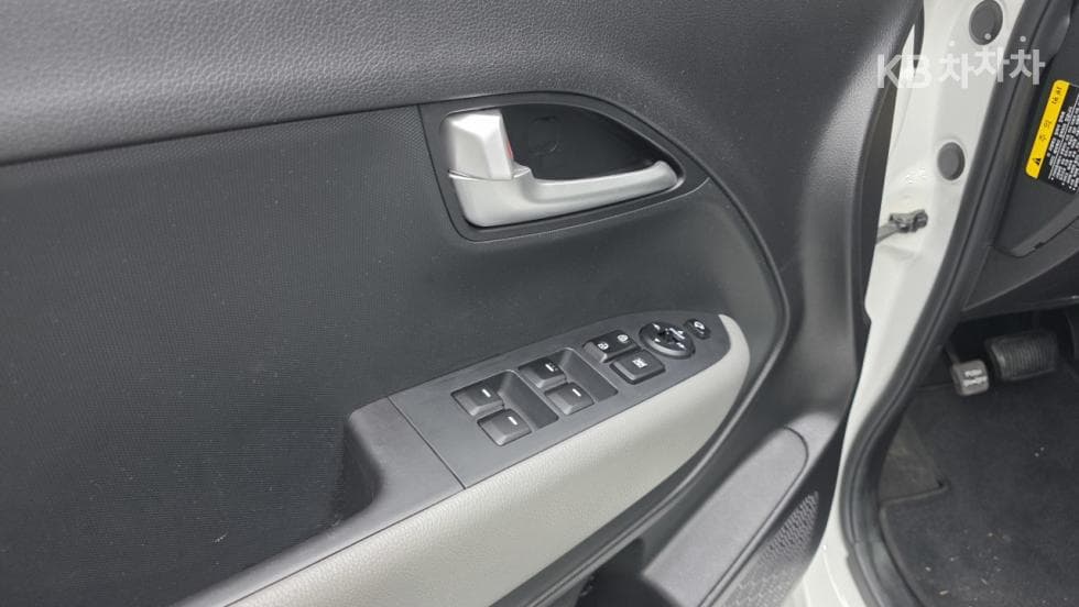 Kia The New (facelift) Ray (van)1.0 Gasoline Luxury - 17