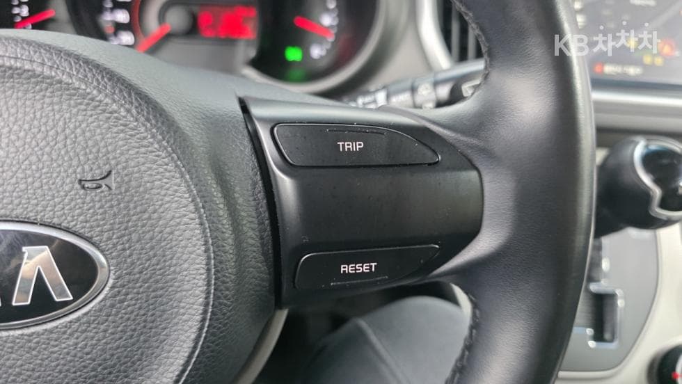 Kia The New (facelift) Ray (van)1.0 Gasoline Luxury - 20