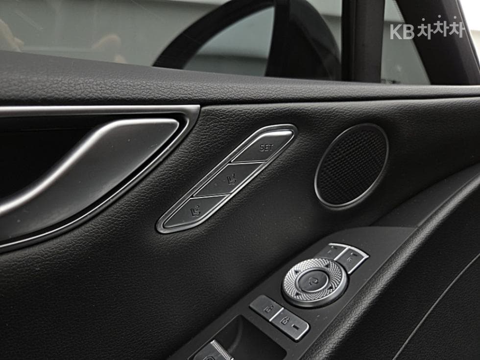 Genesis G80(RG3)2.5 Turbo Gasoline Direct Injection AWD - 14