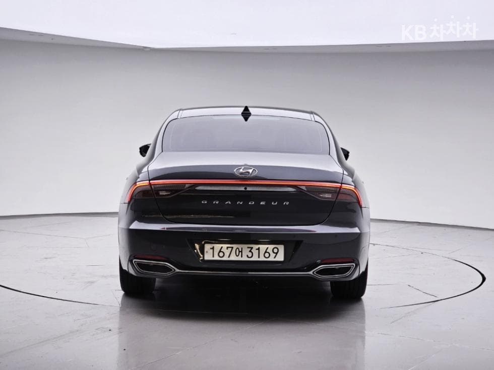Hyundai The New (facelift) Grandeur (Azera)2.5 Le Blanc - 4