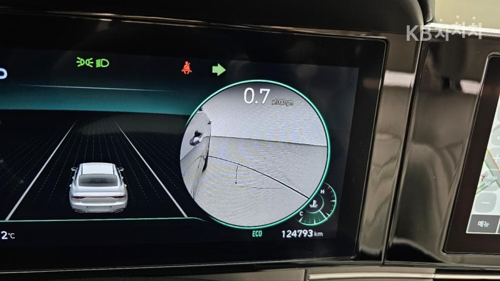 Hyundai The New (facelift) Grandeur (Azera)2.5 Le Blanc - 8