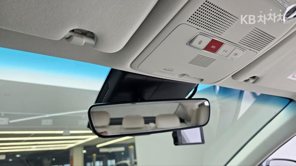 Hyundai The New (facelift) Grandeur (Azera)2.5 Le Blanc - 12