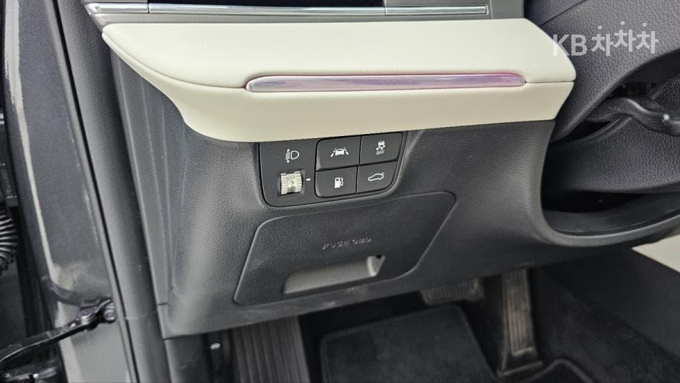 Hyundai The New (facelift) Grandeur (Azera)2.5 Le Blanc - 14