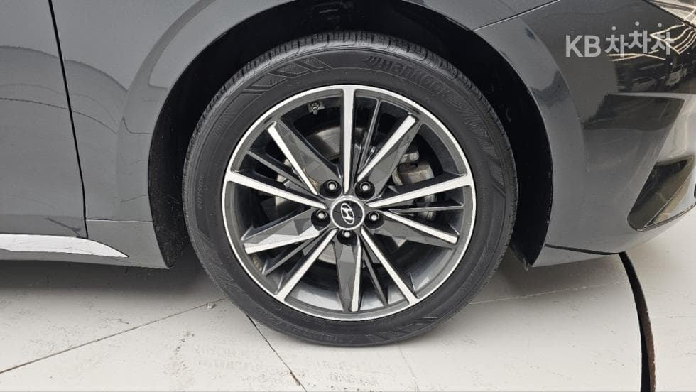 Hyundai The New (facelift) Grandeur (Azera)2.5 Le Blanc - 25