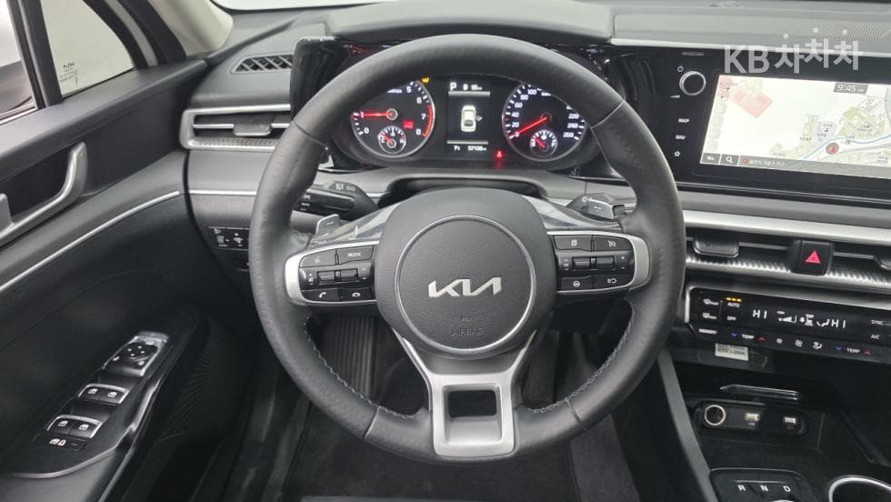 Kia K5 3rd Gen2.0 Gasoline Prestige - 11