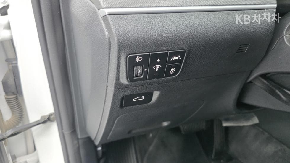 Kia K5 3rd Gen2.0 Gasoline Prestige - 16