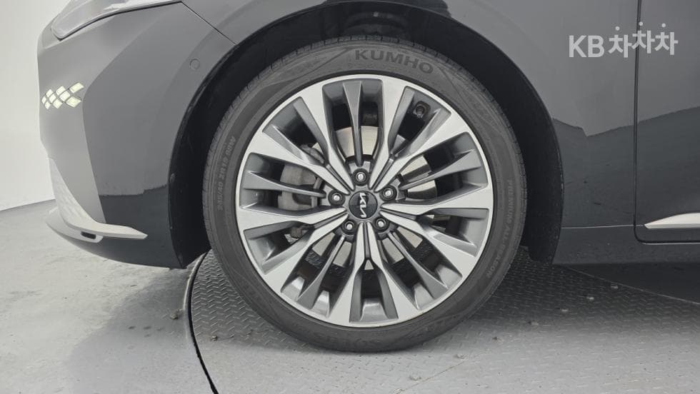 Kia K82.5L gasoline Noblesse - 12