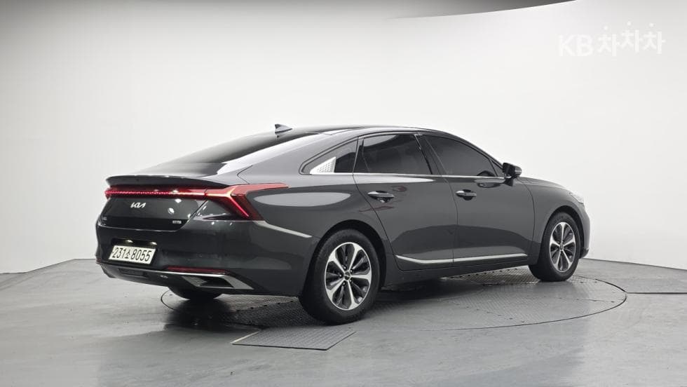 Kia K8 Hybrid1.6 Turbo Noblesse - 2