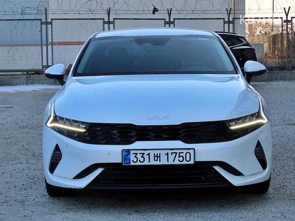 Kia K5 Hybrid 3rd Gen 2.0 HEV Prestige - Image 1