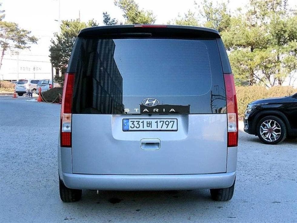 Hyundai Staria2.2 Tourer 9 Modern - 4