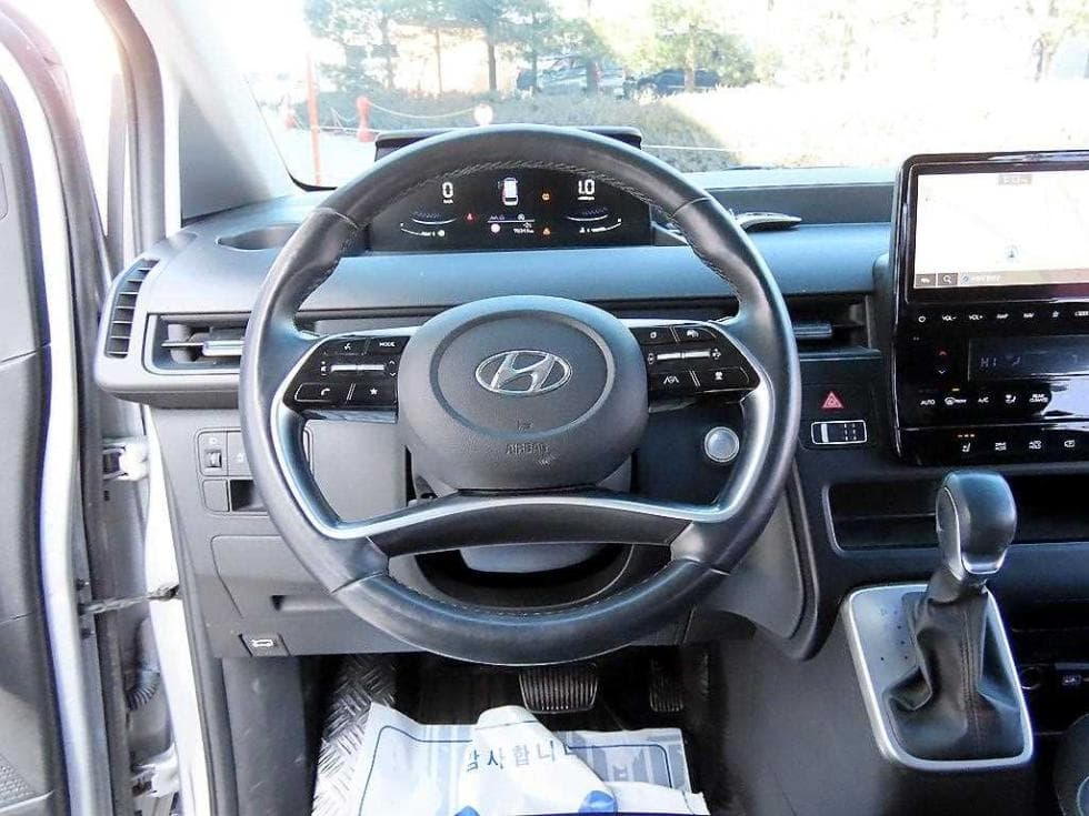 Hyundai Staria2.2 Tourer 9 Modern - 9