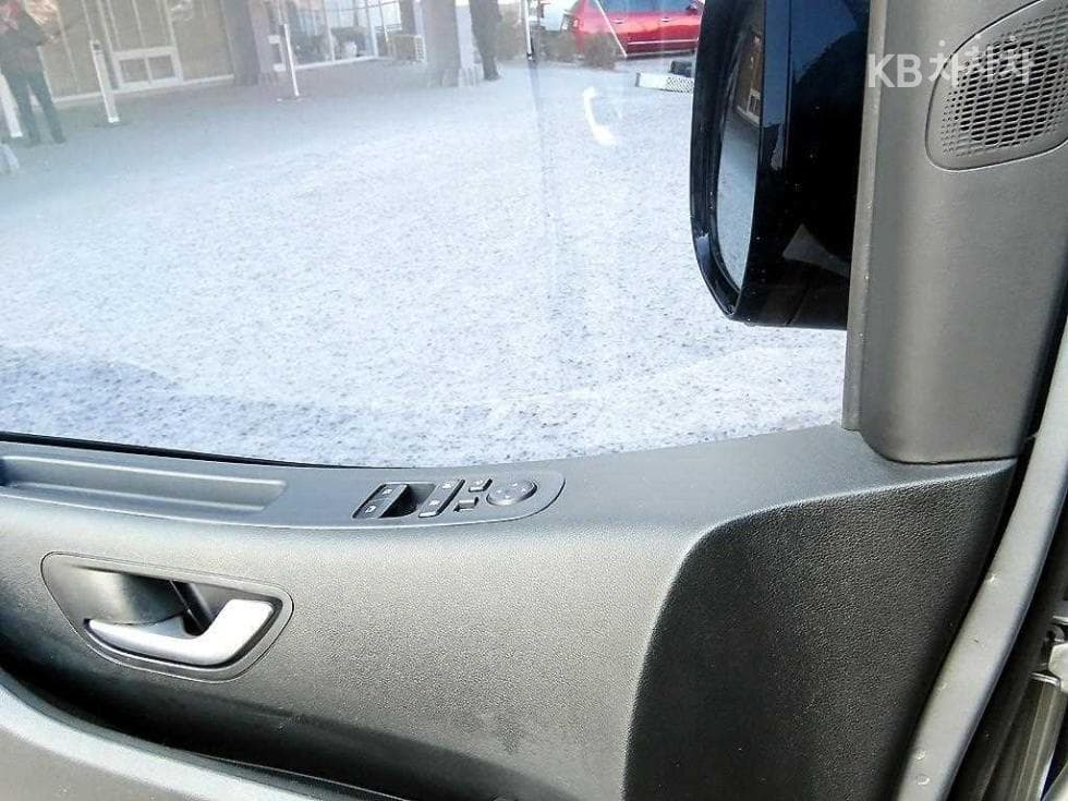 Hyundai Staria2.2 Tourer 9 Modern - 12