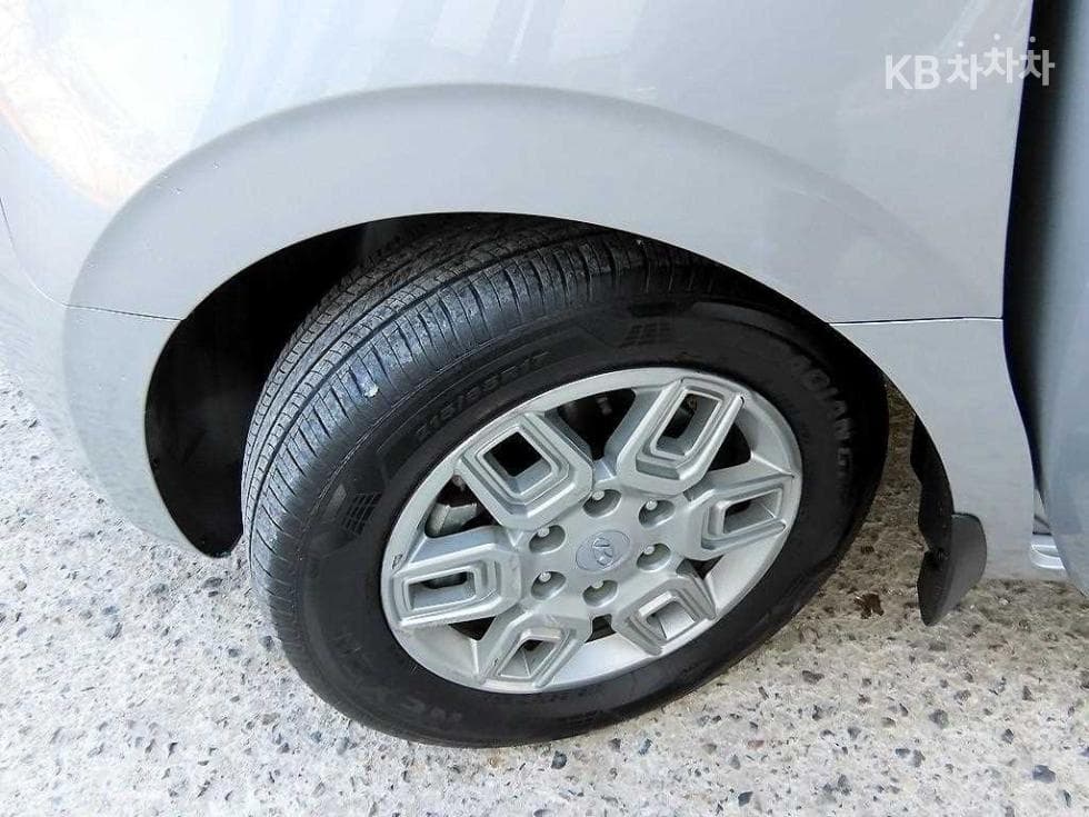 Hyundai Staria2.2 Tourer 9 Modern - 20