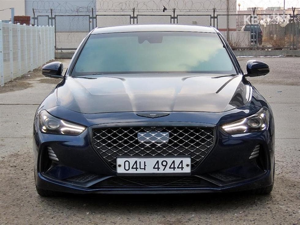 Genesis G70 SPORT 3.3T SPORT Prestige - Image 1