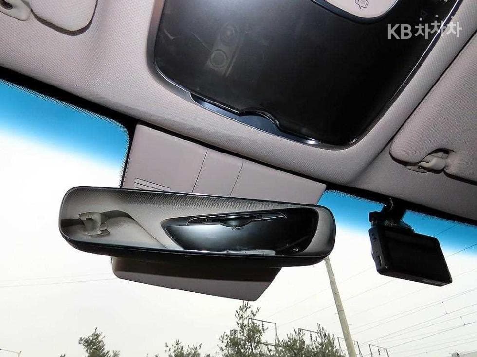 Genesis G80(RG3)2.5 Turbo Gasoline Direct Injection 2WD - 16