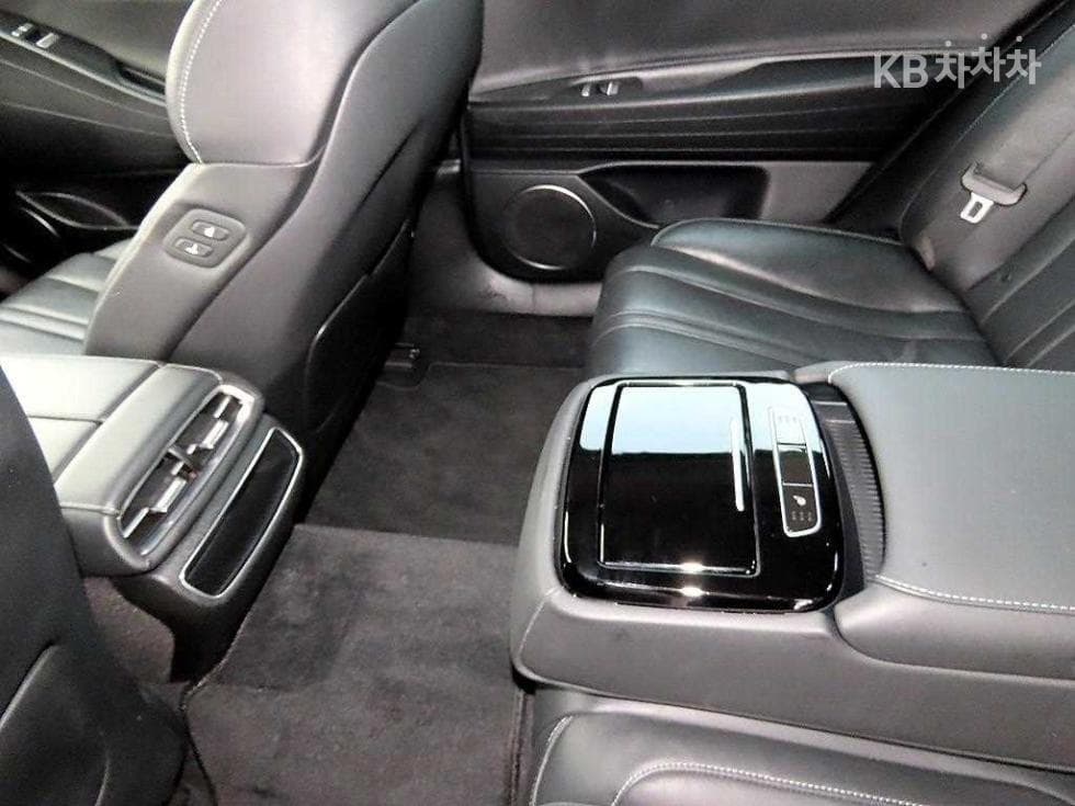 Genesis G80(RG3)2.5 Turbo Gasoline Direct Injection 2WD - 17