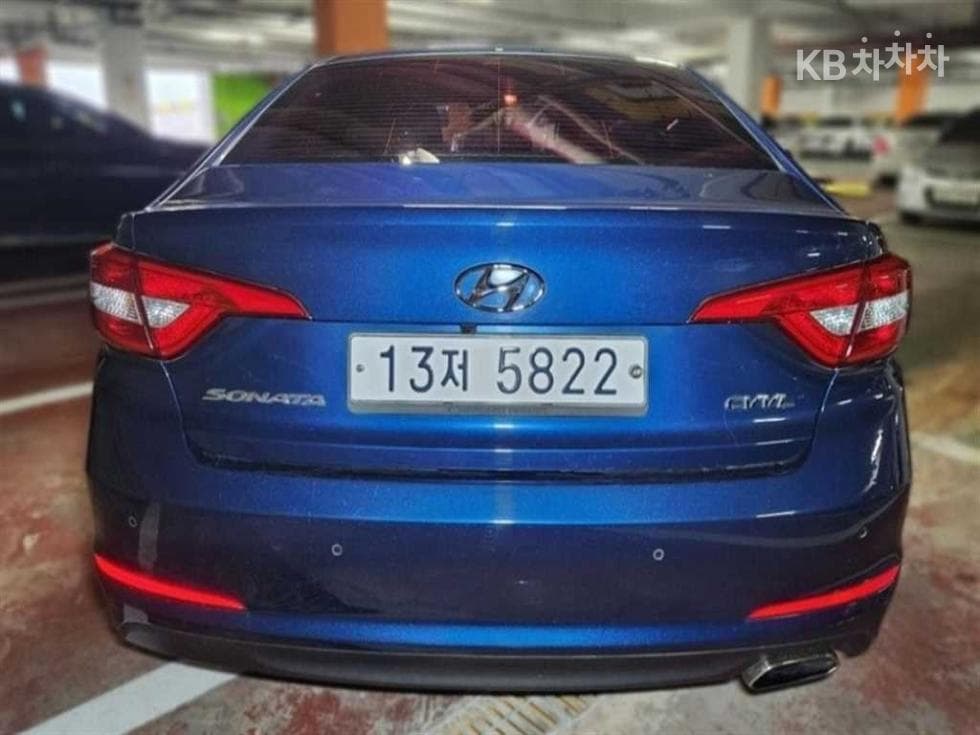 Hyundai Sonata LF2.0 Style Standard - 2