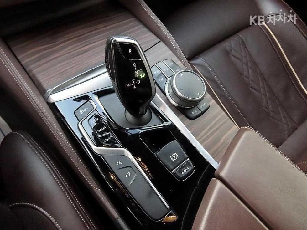 BMW 올New5 Series (G30)520d M Sport Plus - 11