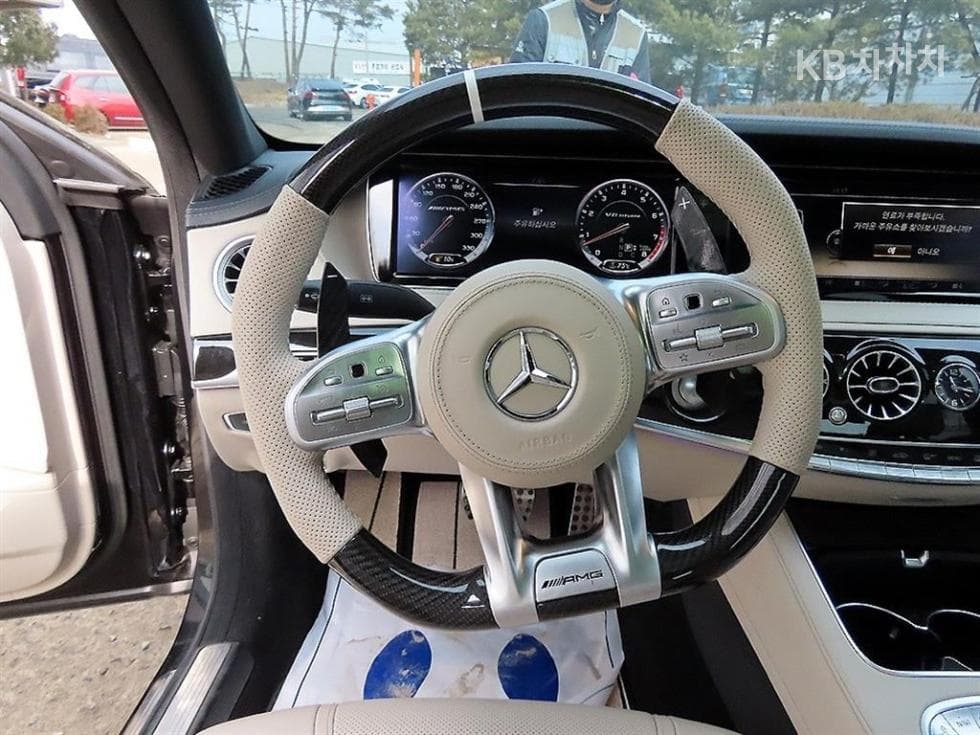 Mercedes-Benz New S-ClassNew S63 AMG 4MATIC Standard - 8