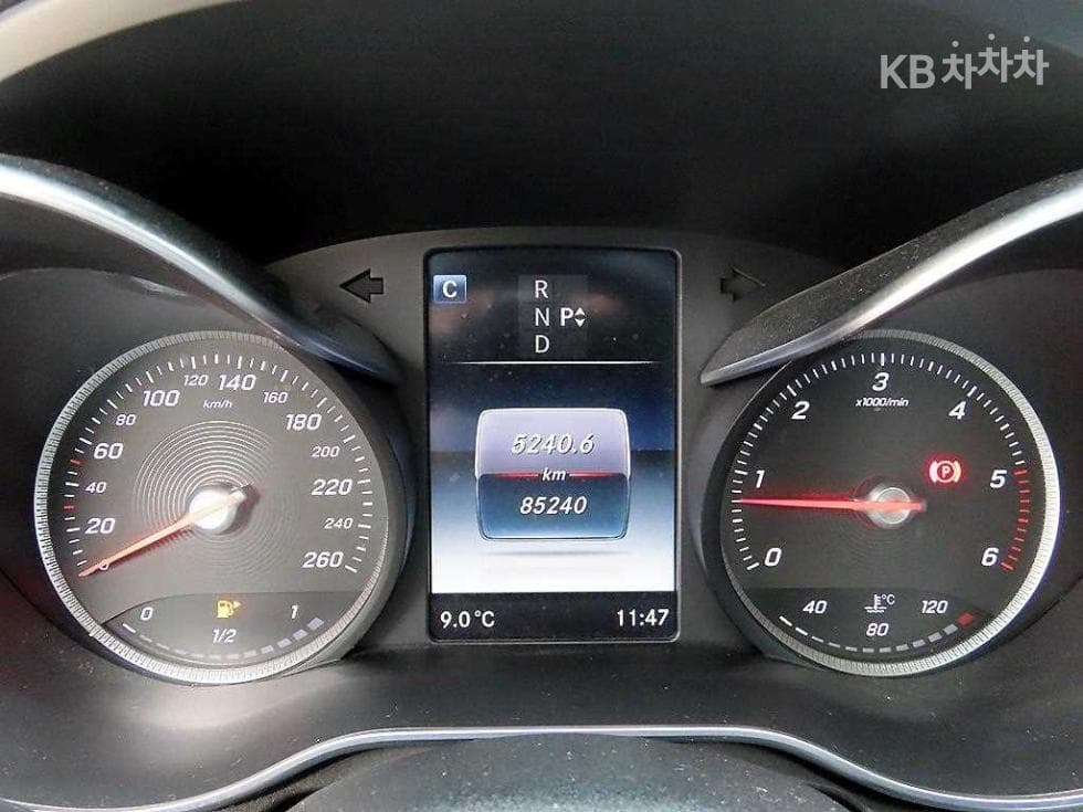 Mercedes-Benz The New (facelift) C-ClassC220d Avantgarde W205 - 9