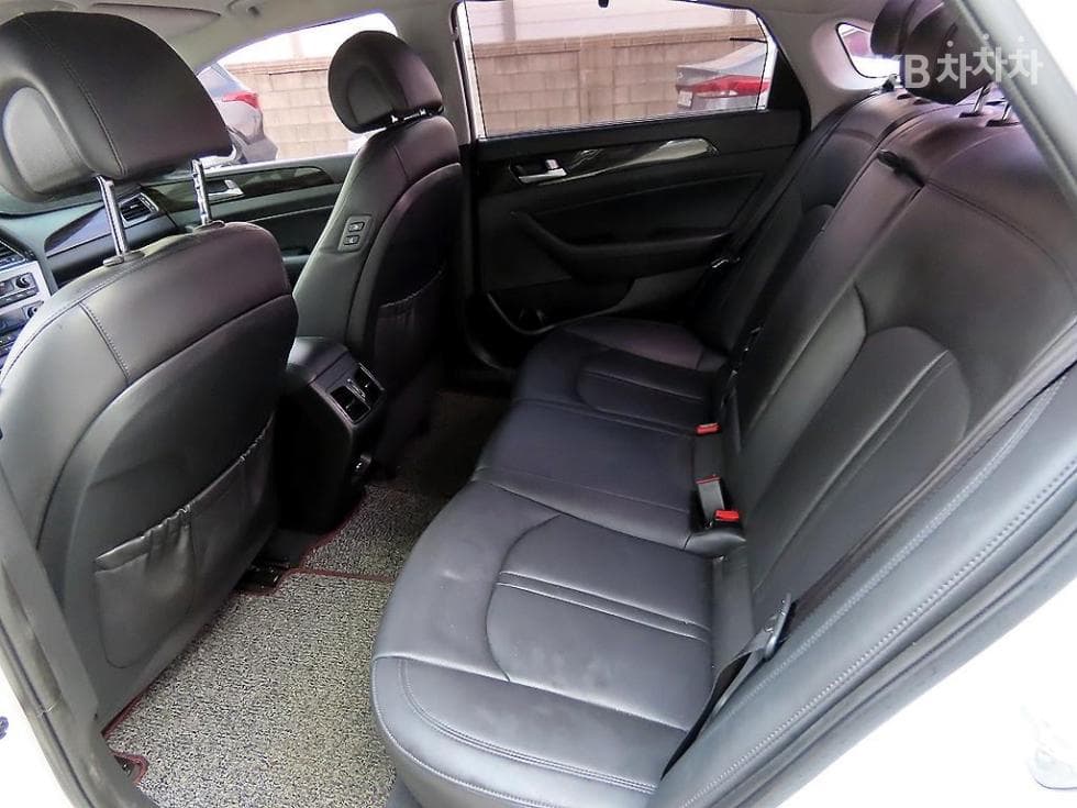 Hyundai Sonata LF1.7 Diesel Smart - 6