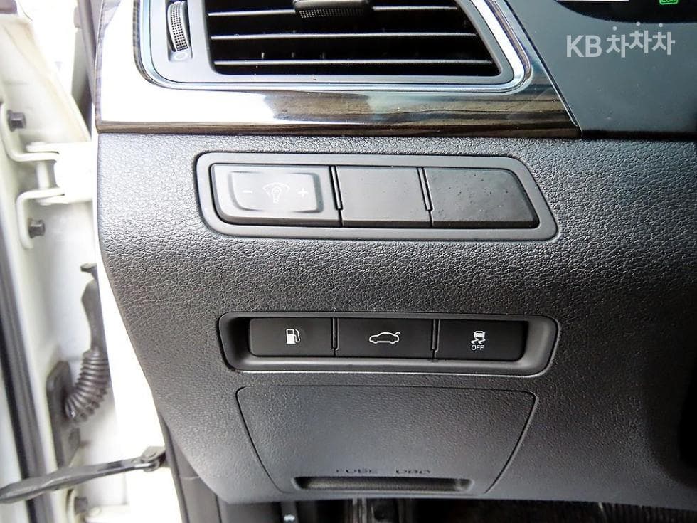 Hyundai Sonata LF1.7 Diesel Smart - 12