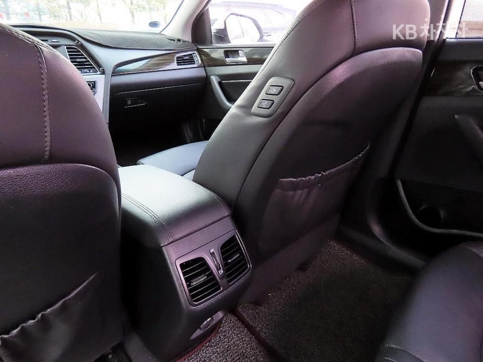 Hyundai Sonata LF1.7 Diesel Smart - 18