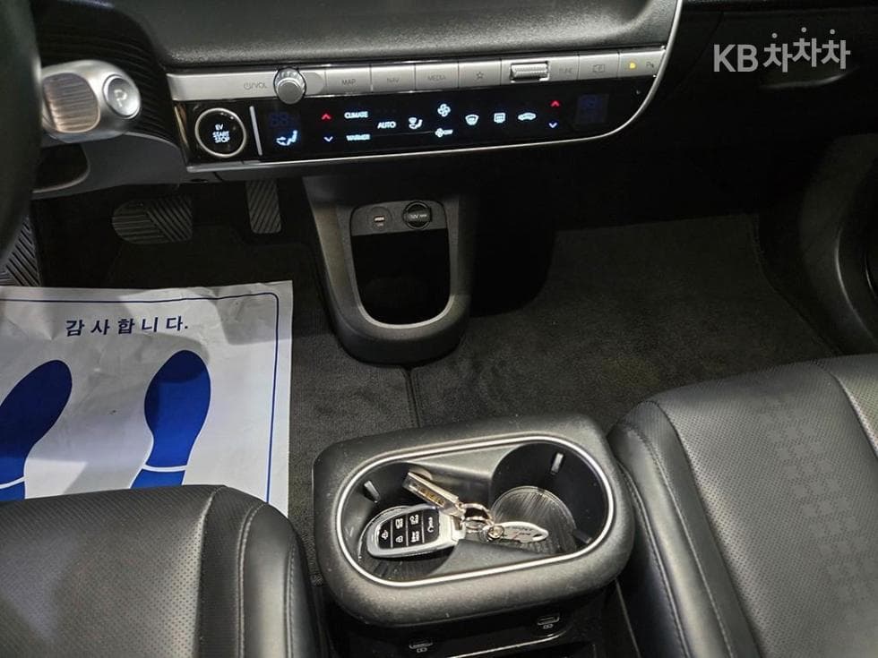 Хюндай IONIQ 5Long Range AWD Exclusive - 12