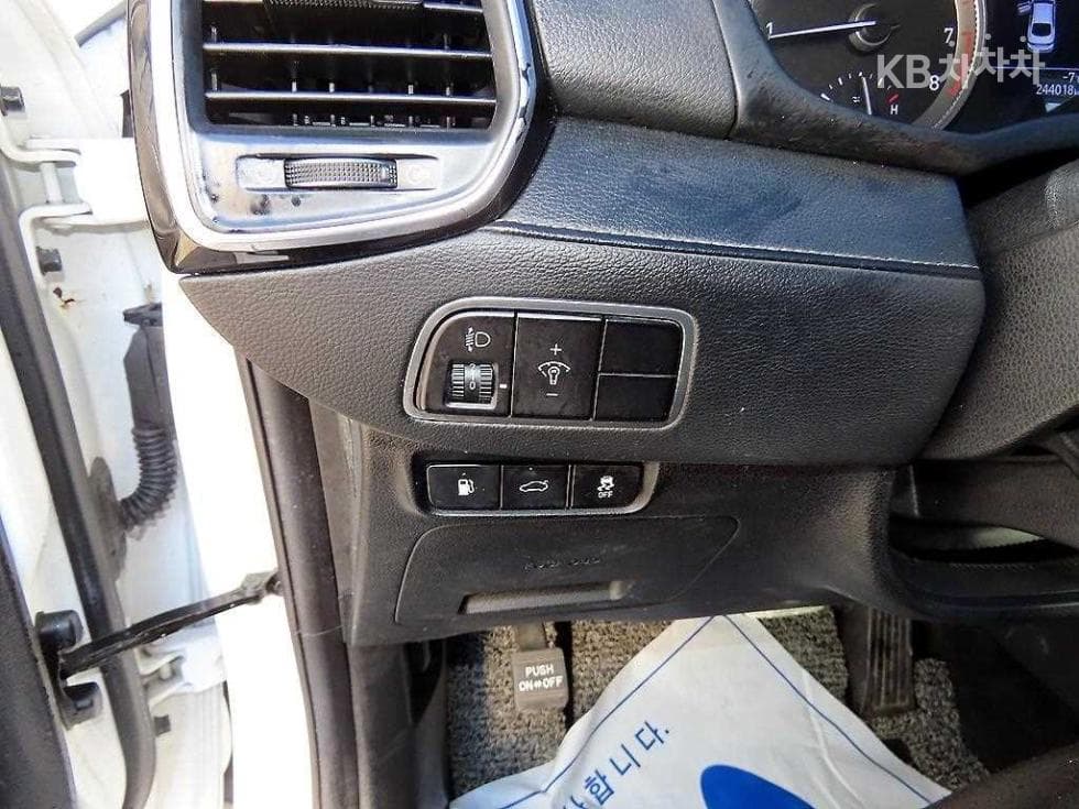 Hyundai Grandeur (Azera)IG3.0 LPi Modern - 12