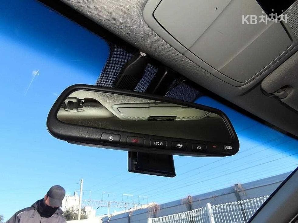 Hyundai Grandeur (Azera)IG3.0 LPi Modern - 16