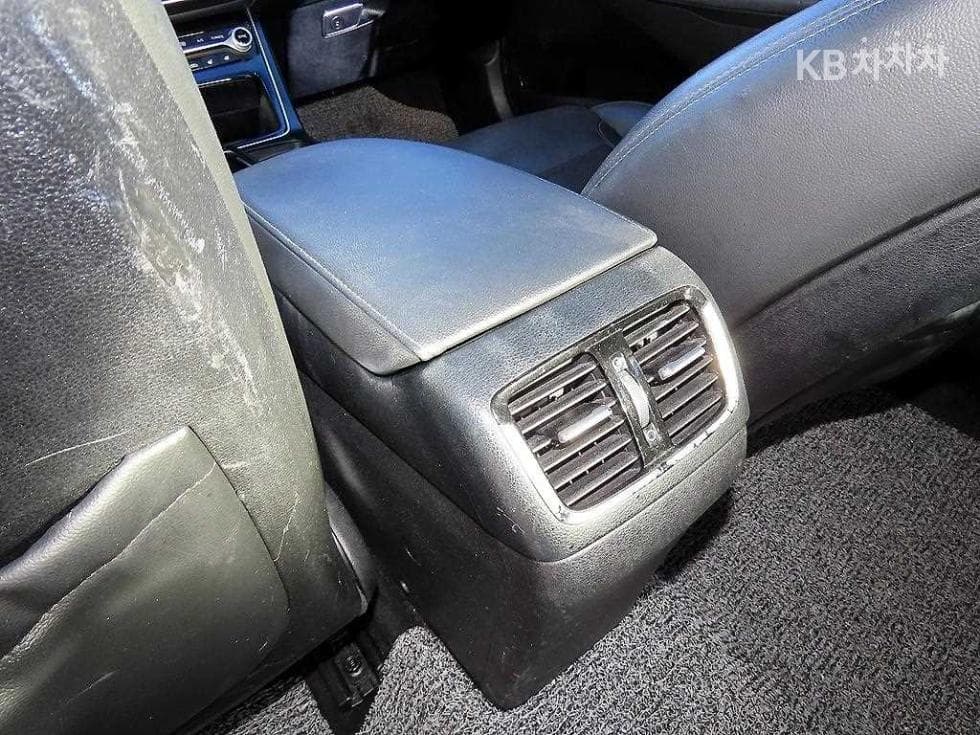 Hyundai Grandeur (Azera)IG3.0 LPi Modern - 18