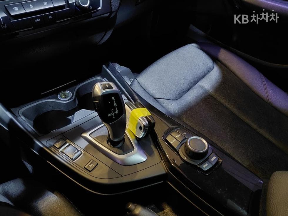 BMW New1시리즈118d 어반 베이스 F20 - 9