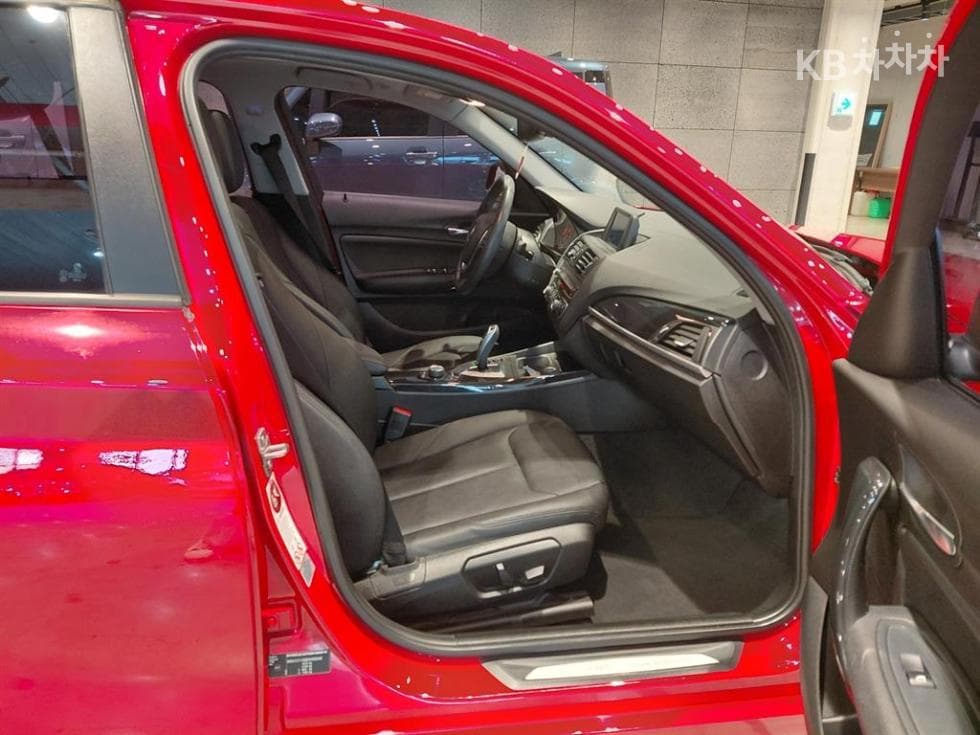 BMW New1시리즈118d 어반 베이스 F20 - 11