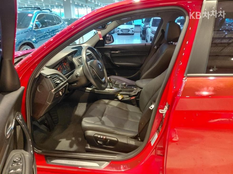 BMW New1시리즈118d 어반 베이스 F20 - 12