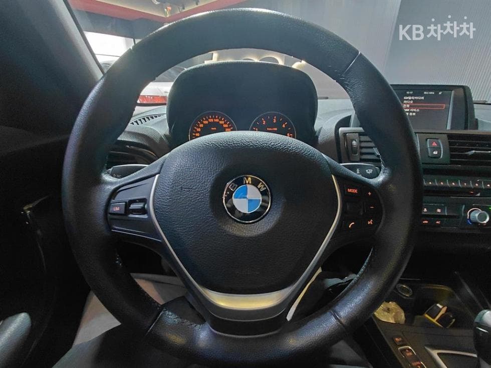 BMW New1시리즈118d 어반 베이스 F20 - 13