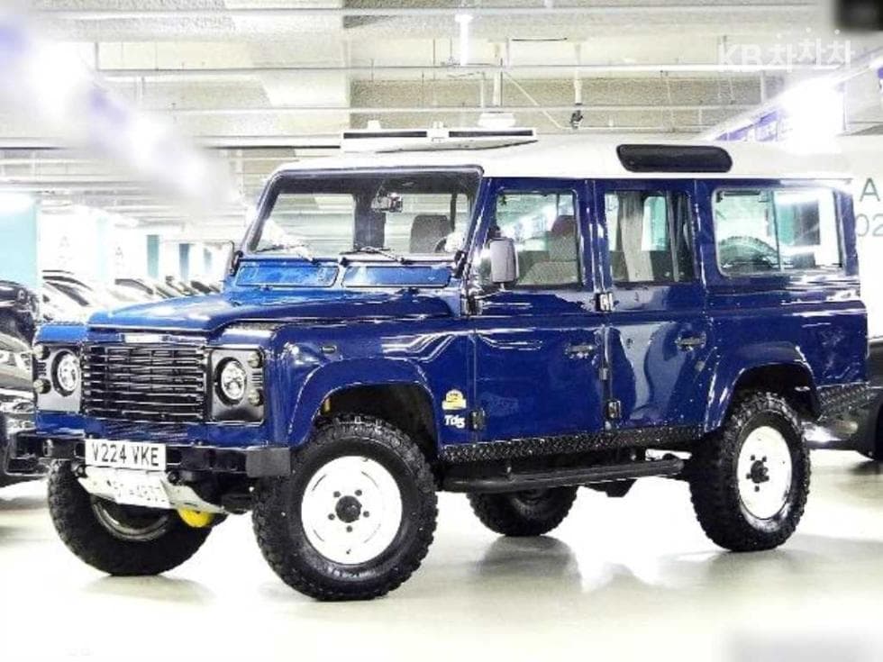 Land Rover 디펜더 110 - Image 1
