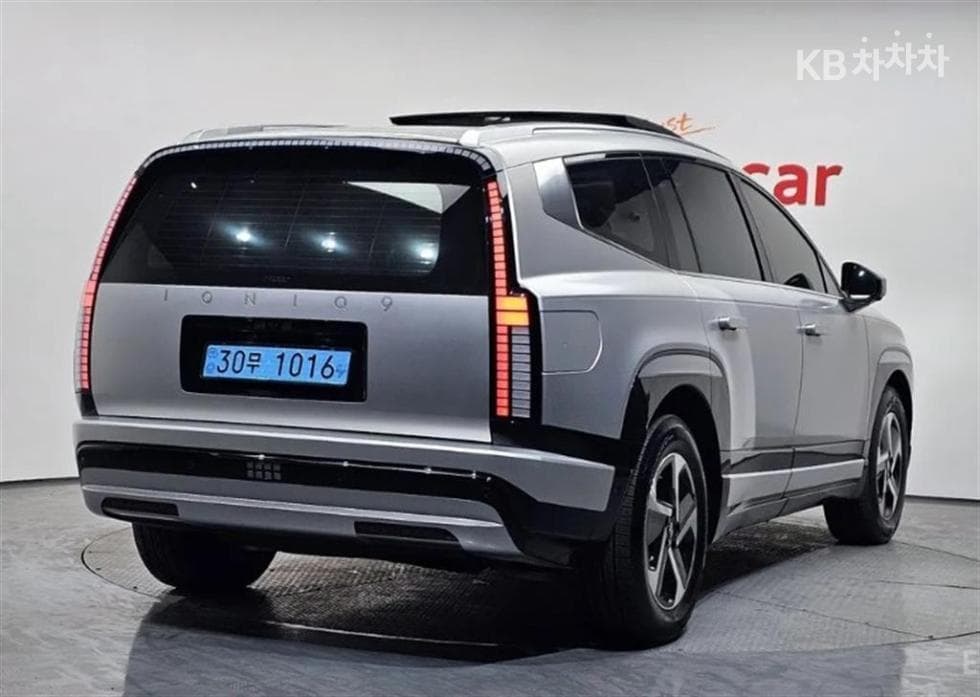 Хюндай IONIQ 9EV 성능형 AWD Престиж - 2