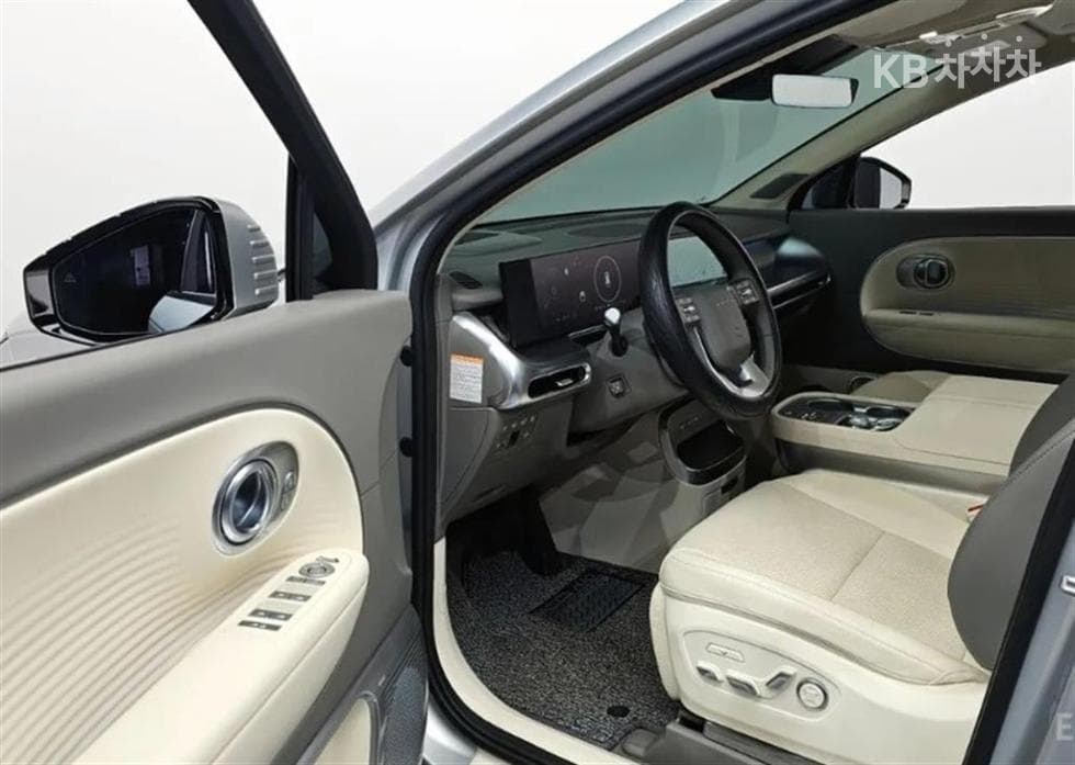 Хюндай IONIQ 9EV 성능형 AWD Престиж - 11