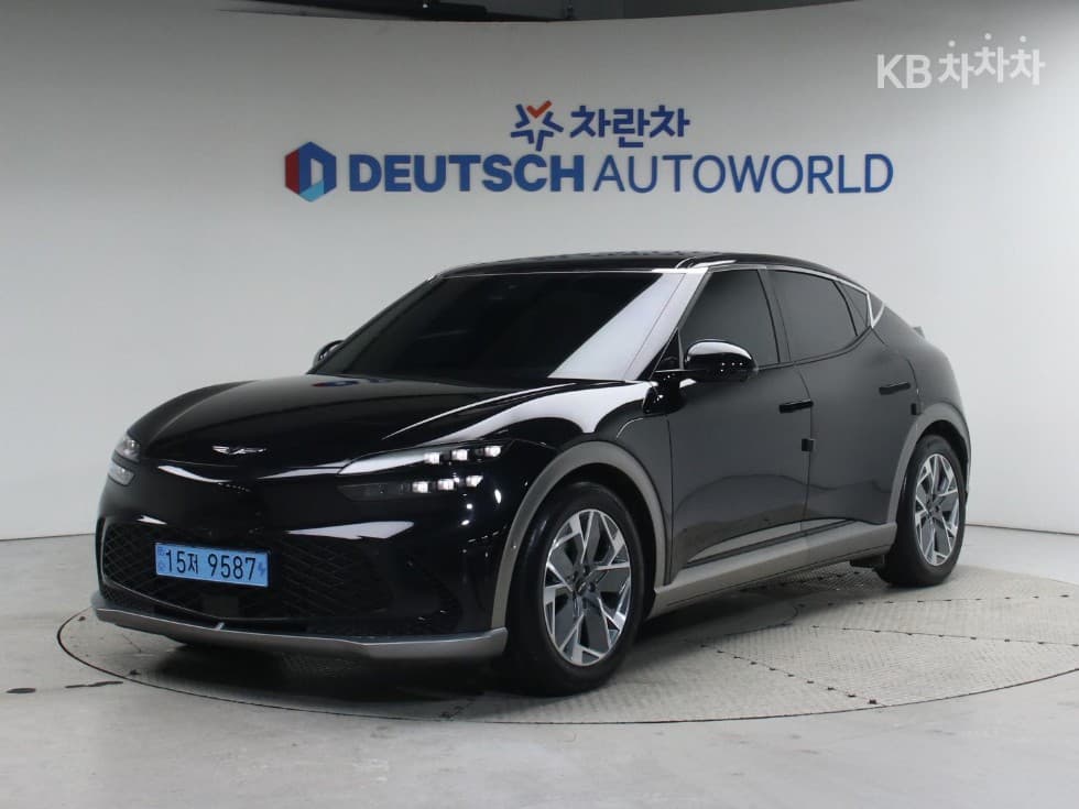 Дженезис GV60Стандартен 2WD Стандартен - 2