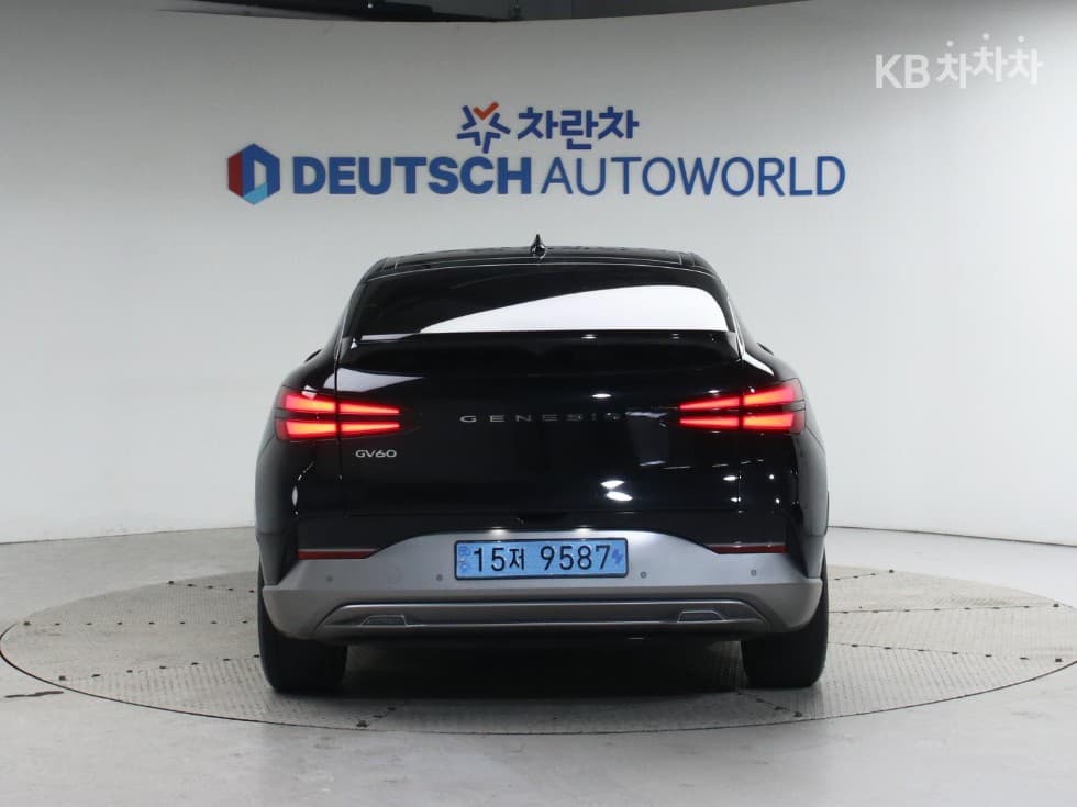 Дженезис GV60Стандартен 2WD Стандартен - 4