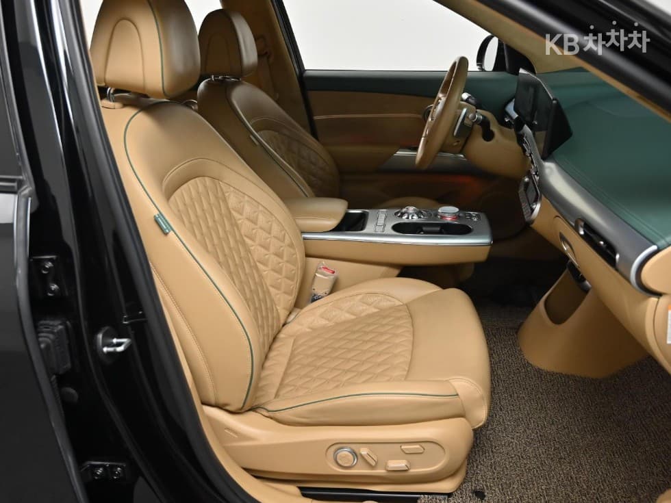 Дженезис GV60Стандартен 2WD Стандартен - 10