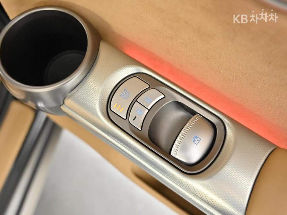 Дженезис GV60Стандартен 2WD Стандартен - 16