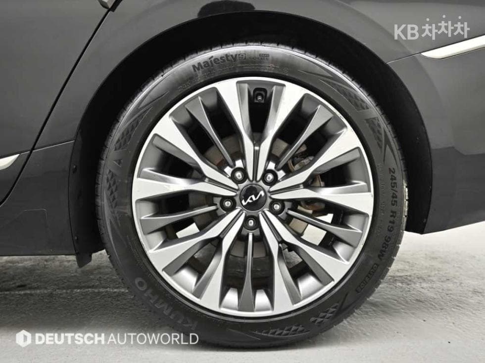 Kia K82.5L gasoline Noblesse - 5