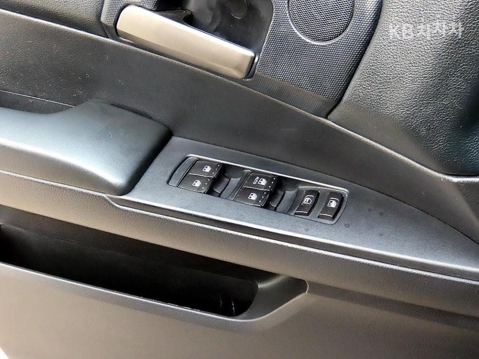 KG Mobility The New (facelift) Korando Sports (pickup variant)2.2 CX7 4WD 패션 - 11