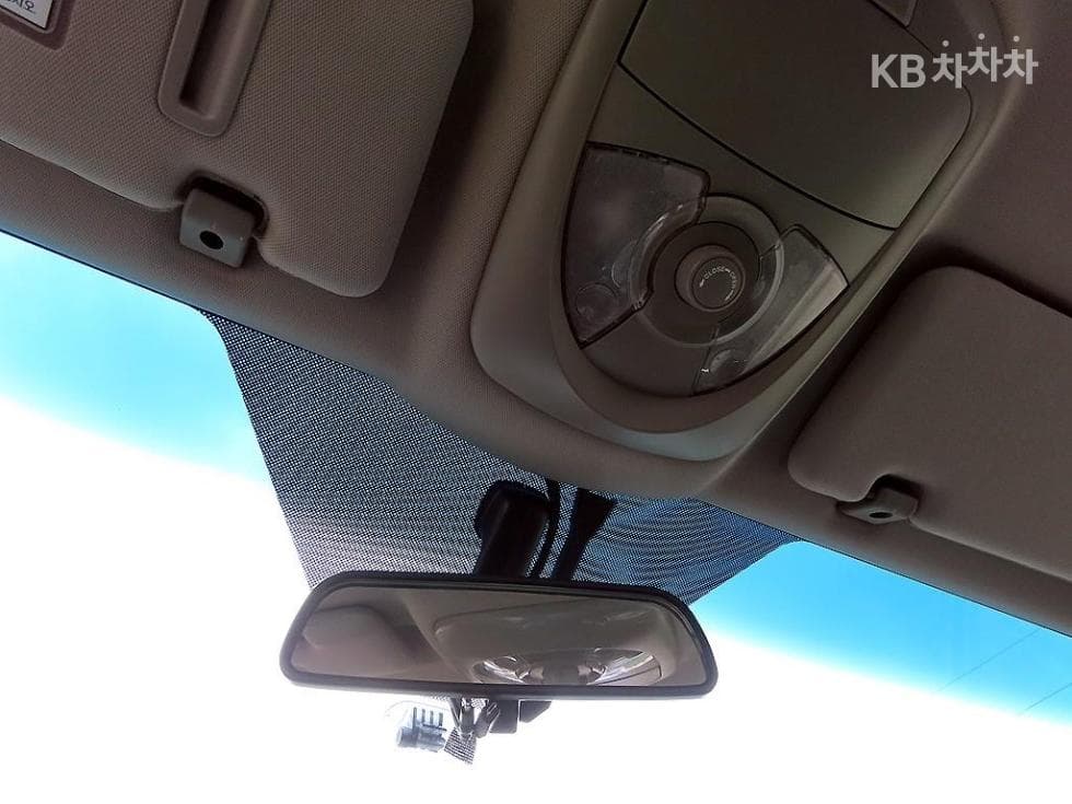 KG Mobility The New (facelift) Korando Sports (pickup variant)2.2 CX7 4WD 패션 - 15