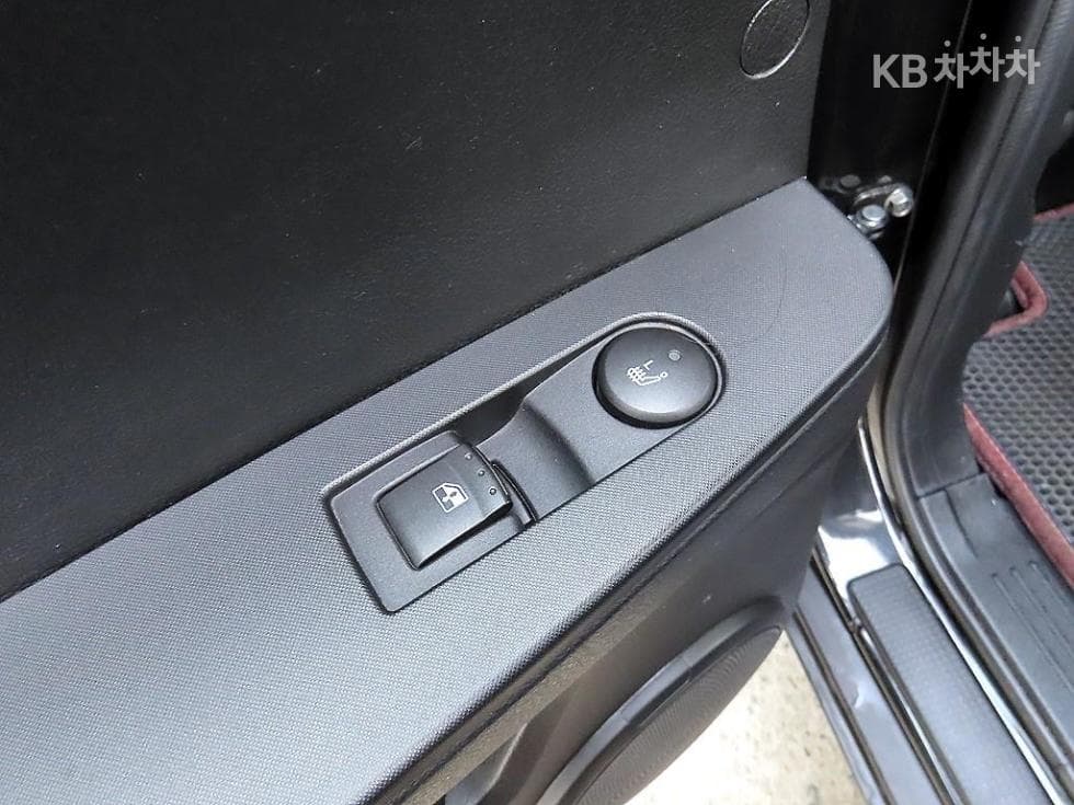 KG Mobility The New (facelift) Korando Sports (pickup variant)2.2 CX7 4WD 패션 - 16