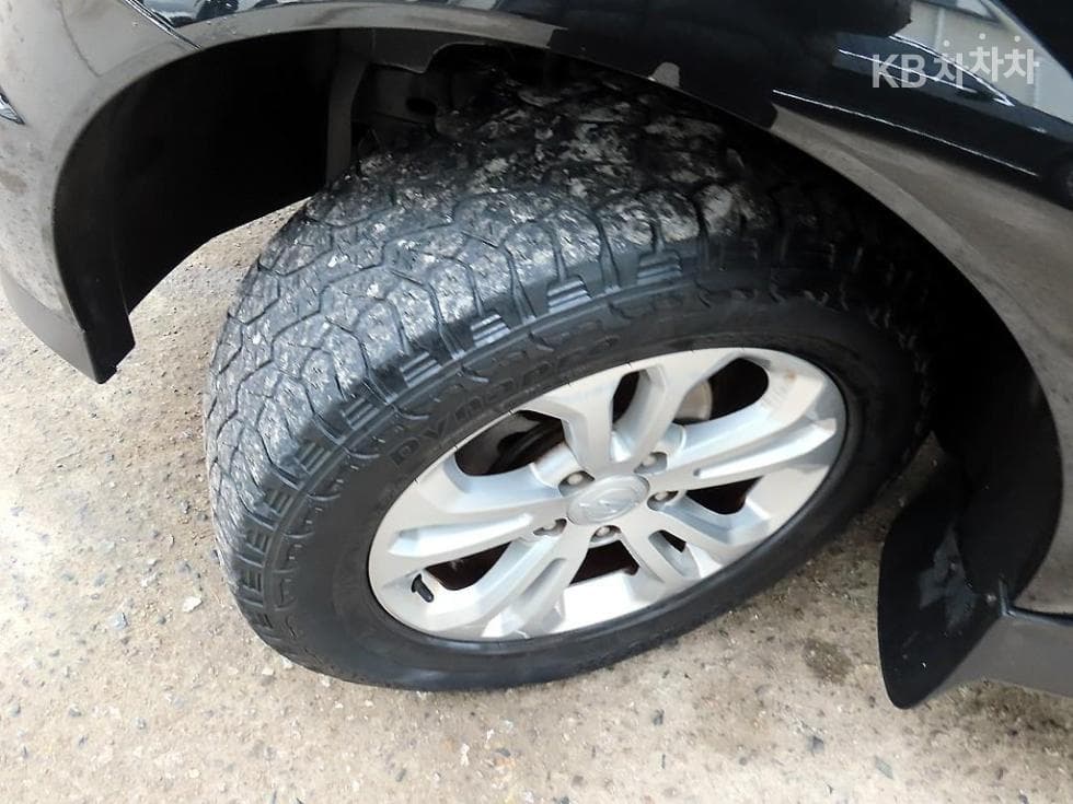 KG Mobility The New (facelift) Korando Sports (pickup variant)2.2 CX7 4WD 패션 - 19