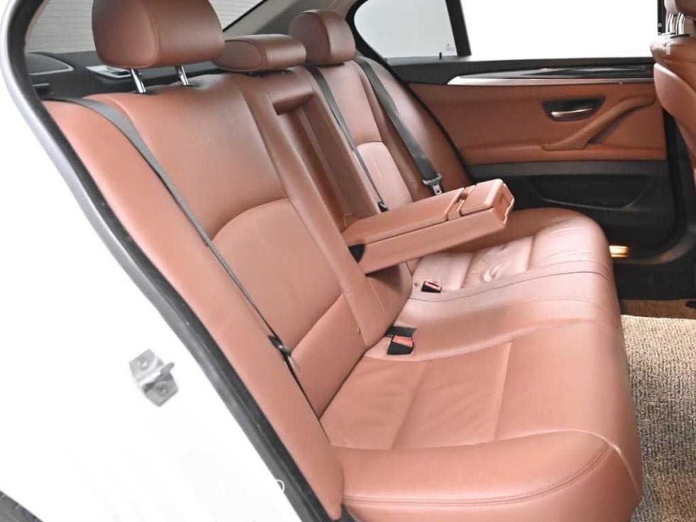 BMW New5 Series520d Luxury Plus F10 - 12