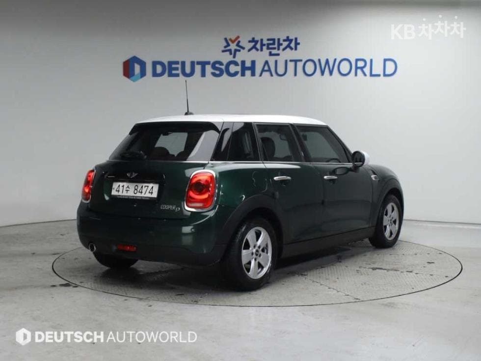 Mini Cooper 5-doorD 1.5 - 2