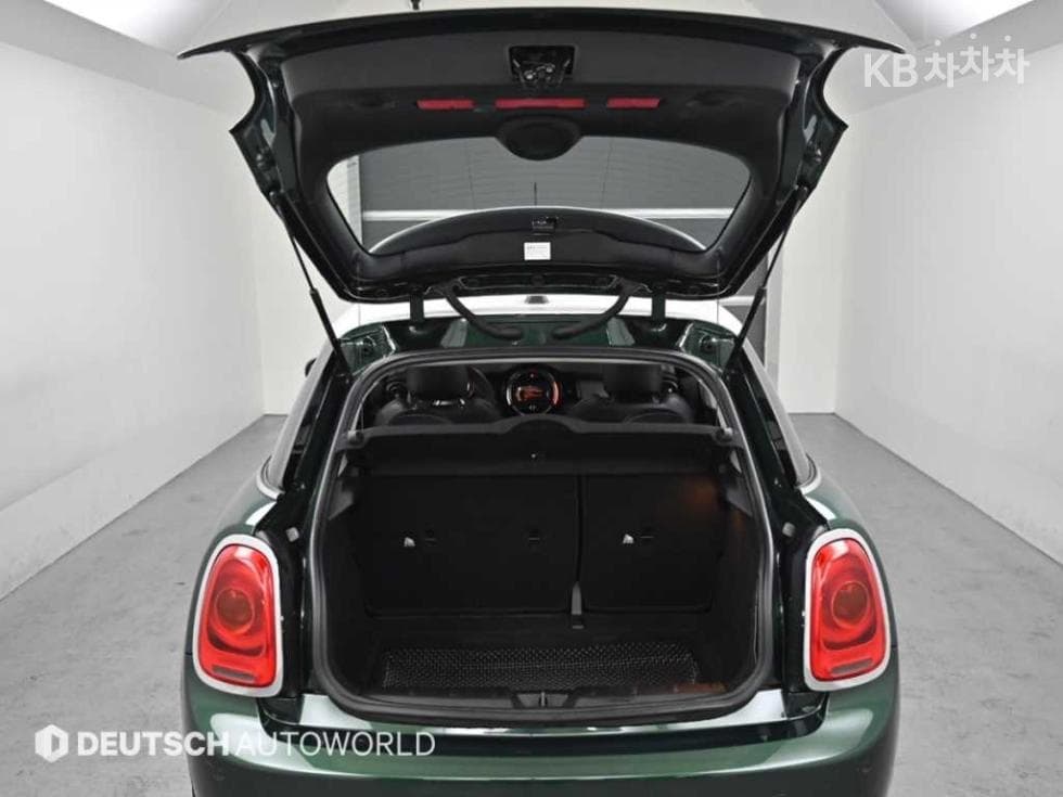 Mini Cooper 5-doorD 1.5 - 20